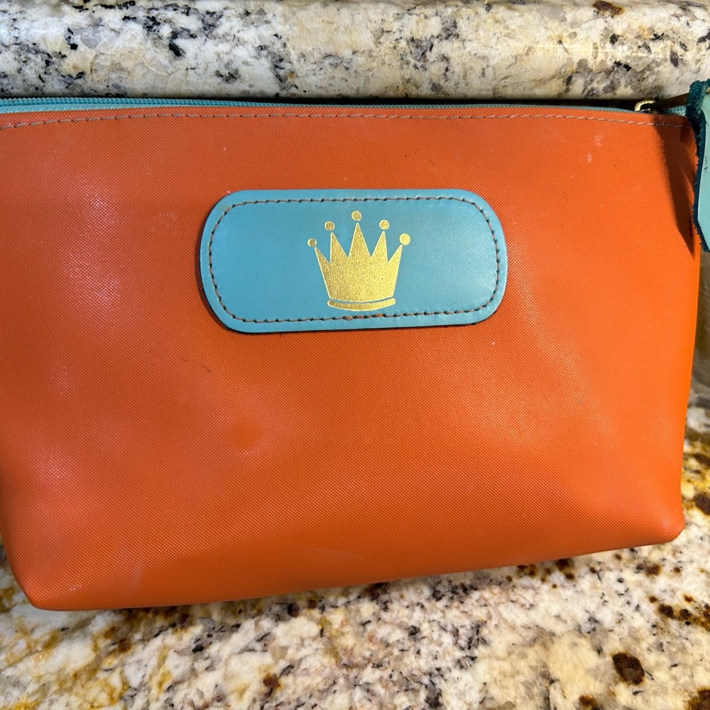 Jon Hart large/ grande makeup zipper pull bag with Crown details. - Picture 1 of 15